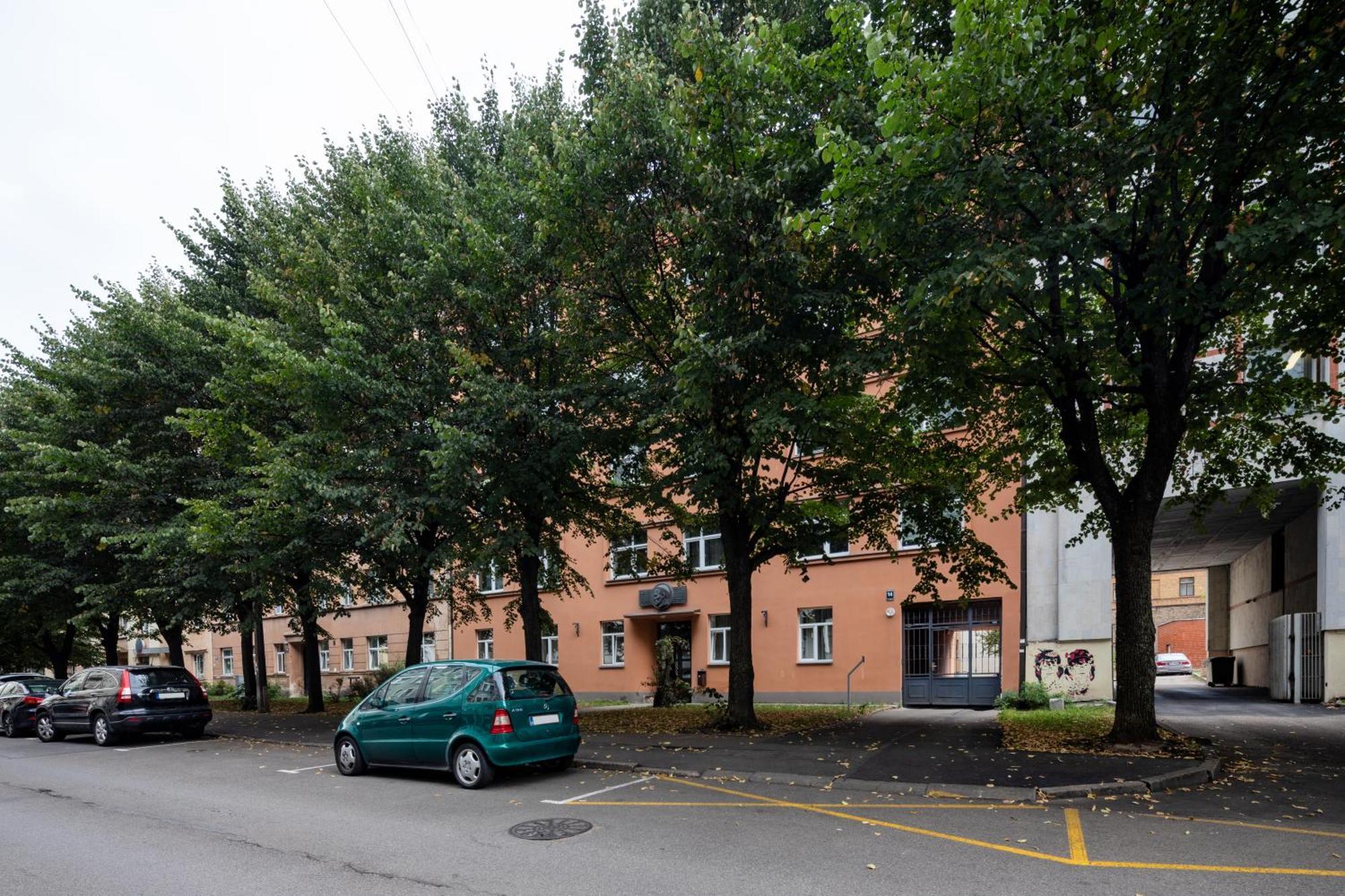 Riga Embassy Center Apartment With Parking Exterior foto